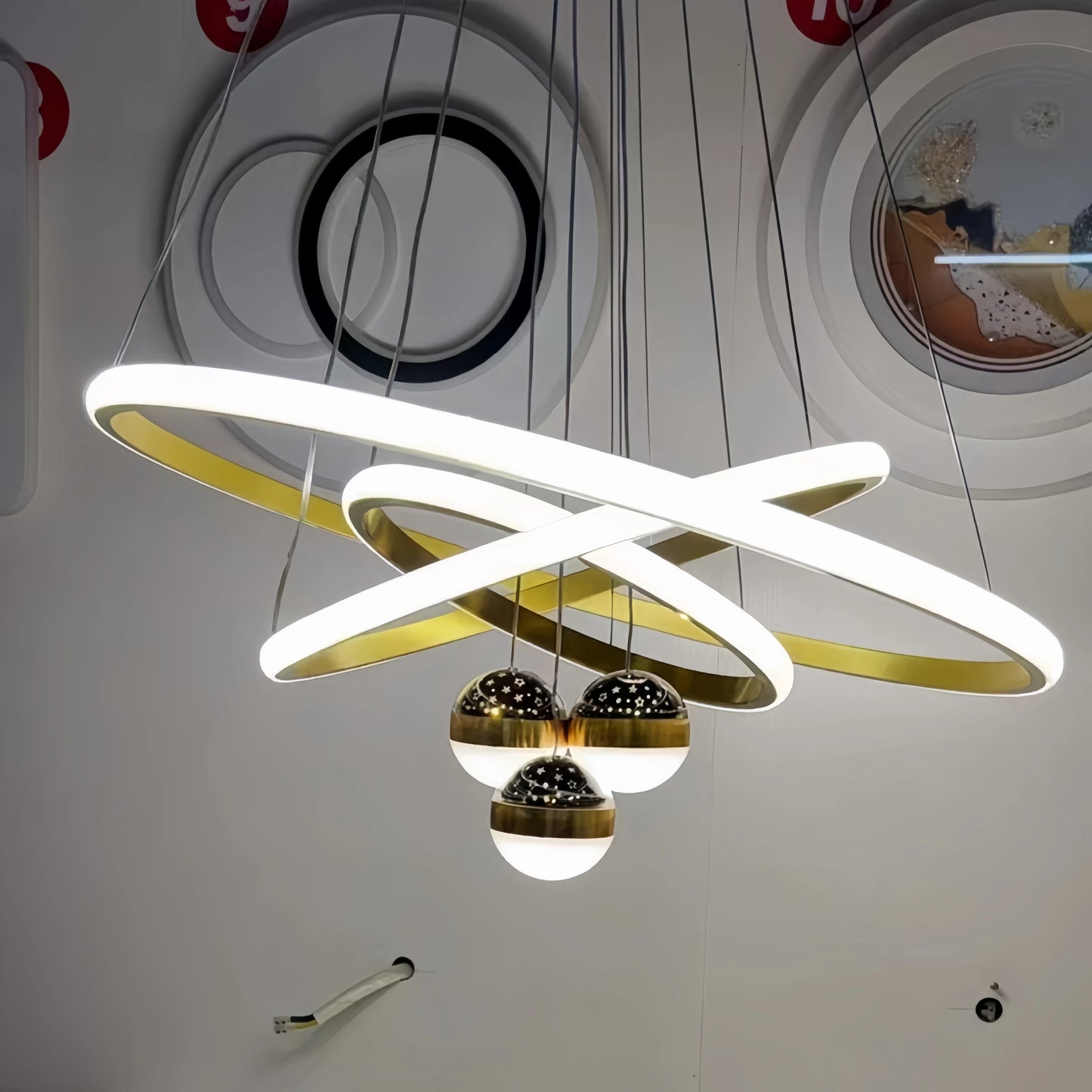 Modern Luxury Iron 85-265V Chandeliers Light 3 Rings 20 40 60cm+3 Bulbs with Moon and Stars Effect Dining Pendant Light for Home